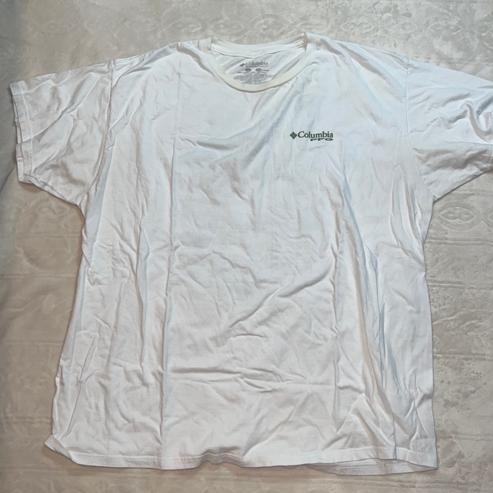 Columbia tee shirt‎